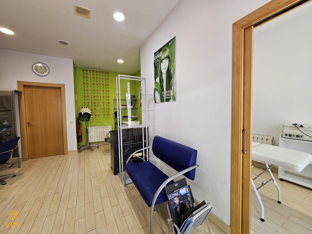 local comercial en venta en villava navarra foto grande (3)