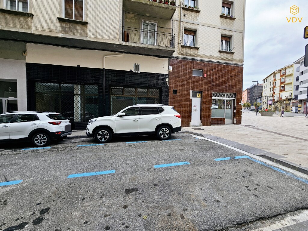 Foto oficina en venta en pamplona navarra milagrosa