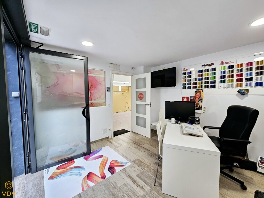 local comercial en venta en pamplona navarra milagrosa foto grande (3)