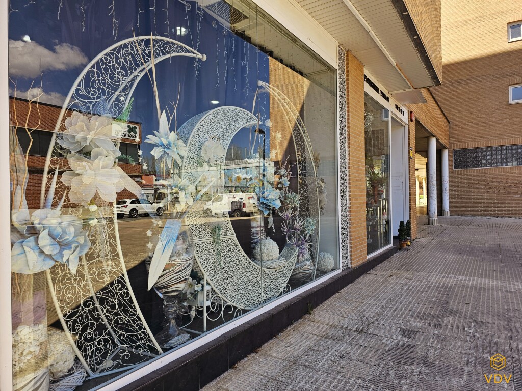 local comercial en traspaso en burlada navarra foto grande (3)