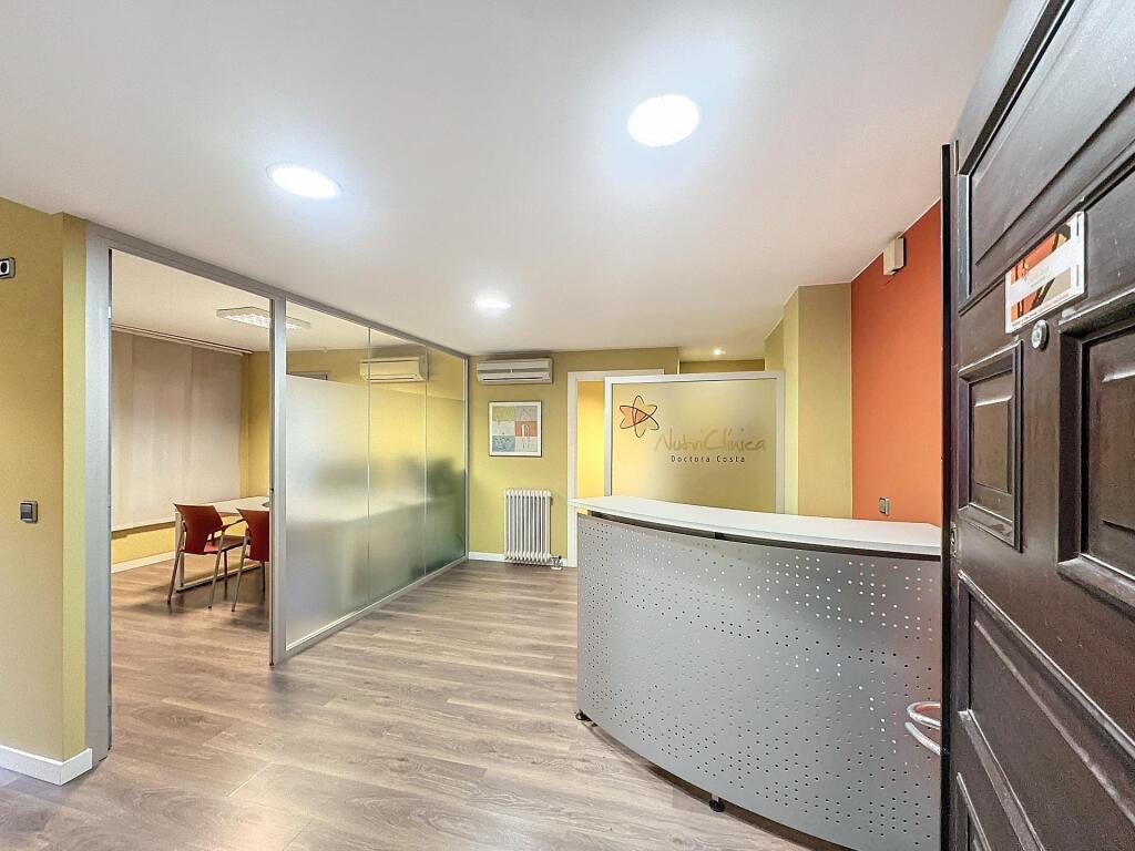 magnífico piso en la mejor zona de l'eixample de girona foto grande (3)