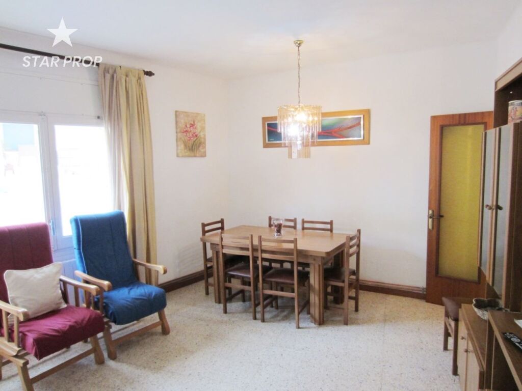 Foto piso en llançà