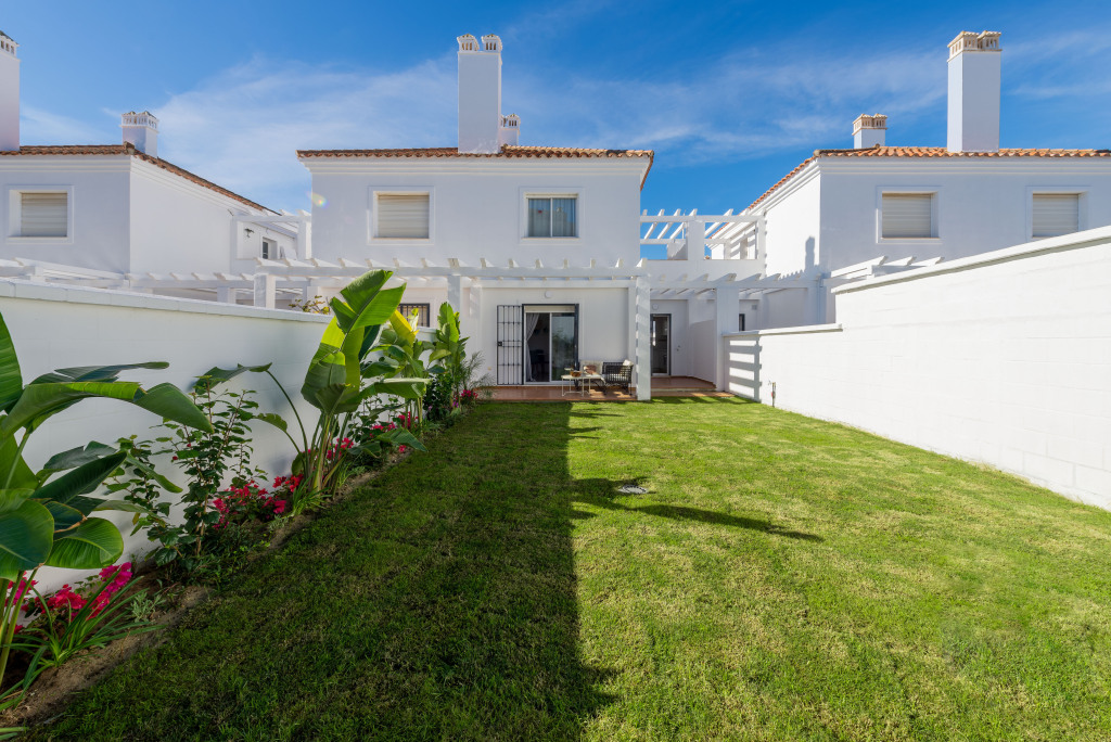 Foto casa-chalet de obra nueva en venta en algeciras cádiz