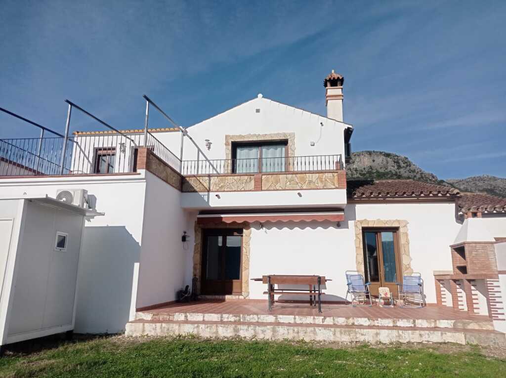 casa-chalet en alquiler vacacional en cortes de la frontera málaga foto grande (3)