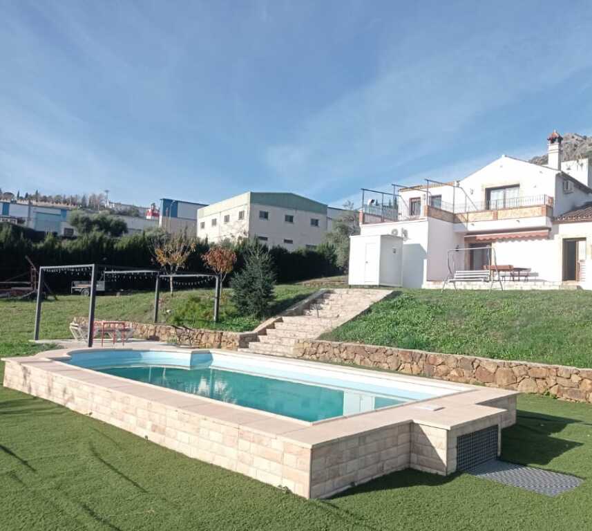 Foto casa-chalet en alquiler vacacional en cortes de la frontera málaga