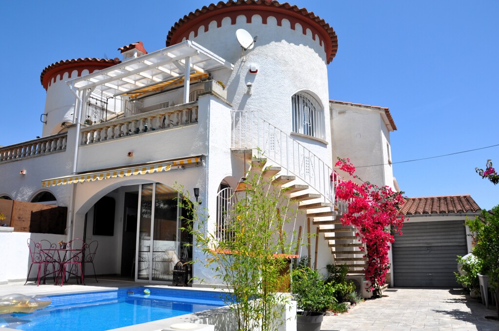 Adosada en Venta en Empuriabrava Girona