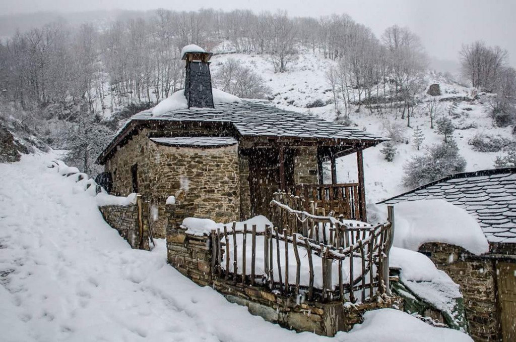 Casa de pueblo en Venta en Palacios De Compludo León