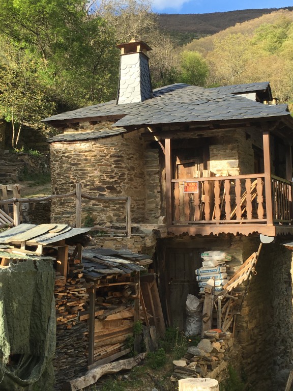 Casa de pueblo en Venta en Palacios De Compludo León