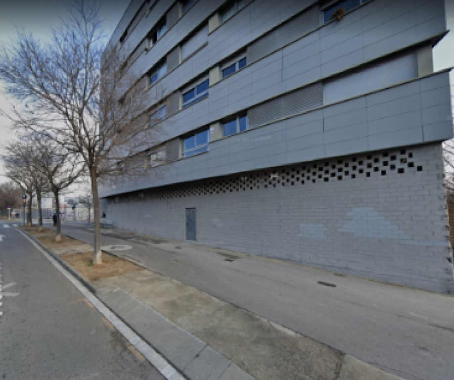 local comercial en venta en terrassa barcelona foto grande (3)